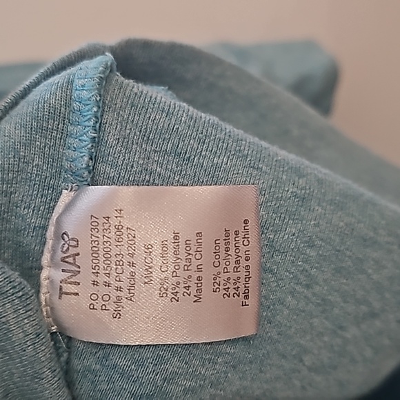 TNA 3/4 Shirt - Picture 2 of 3